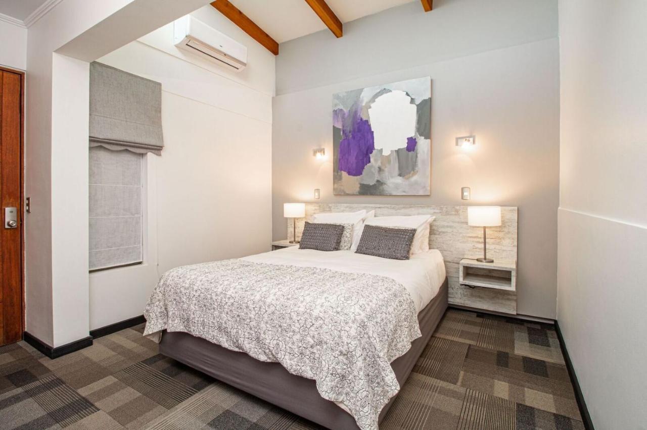 202 Hotel Boutique Angol Zewnętrze zdjęcie